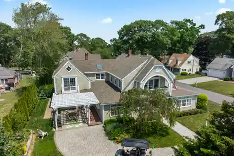 Spacious Knollwood Beach Home One House from the Sound