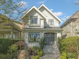 Special Home Full of Beautiful Details