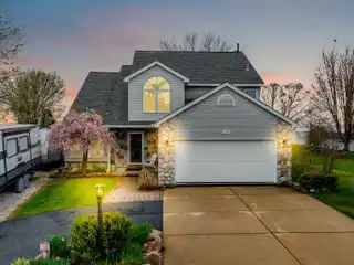 Rare Lakefront Property