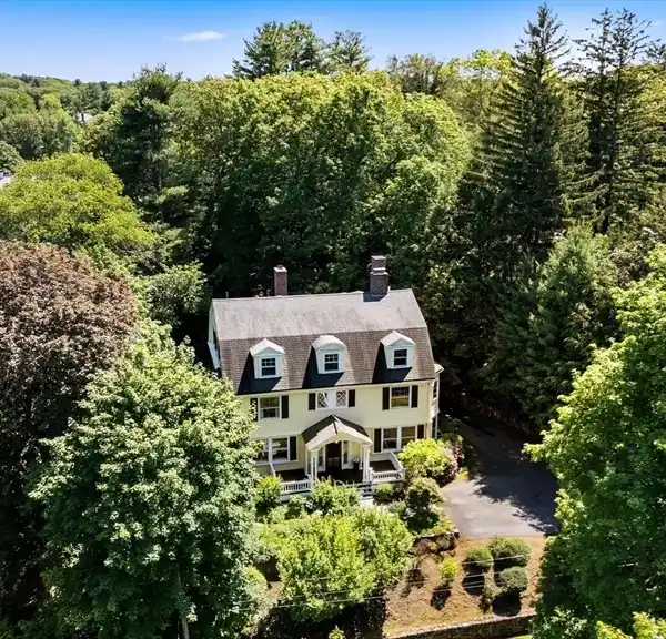 RARE ARCHITECTURAL GEM IN MUNROE HILL