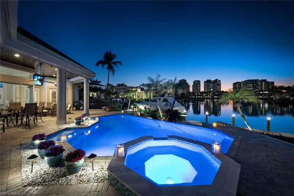 Beautifully Updated Waterfront Retreat