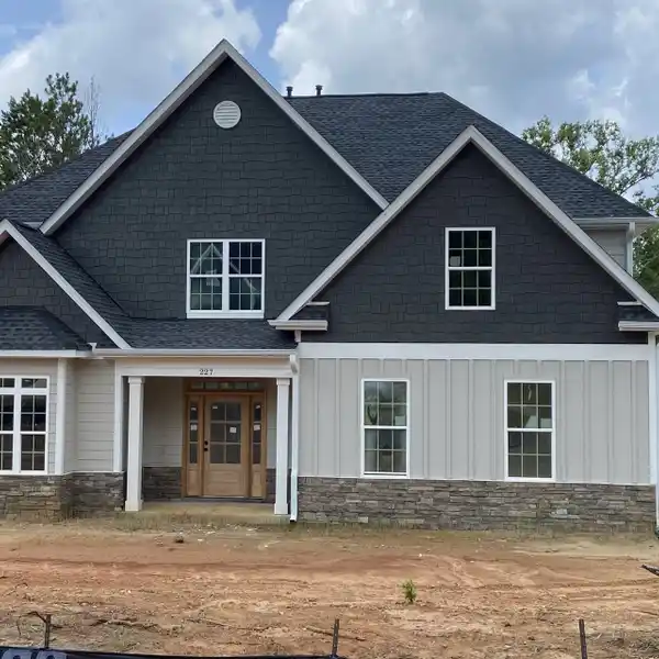 NEW CONSTRUCTION IN EXCLUSIVE HEARTLAND ACRES