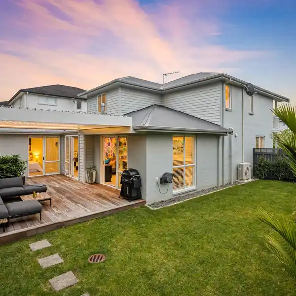 EXCEPTIONAL HOME FOR SUN-DRENCHED LIVING