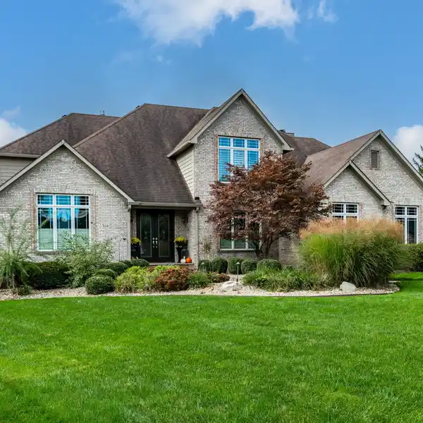 CUSTOM HOME ON A QUIET CUL-DE-SAC IN GREYSTONE