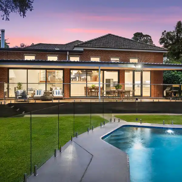 FLAWLESS FAMILY LUXURY