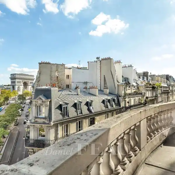 GORGEOUS APARTMENT WITH OPEN VIEWS