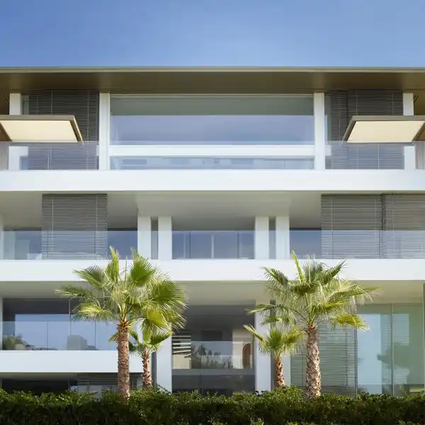 MODERN MAISONETTE IN GLYFADA