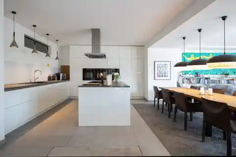 Large Home with Granny Apartment