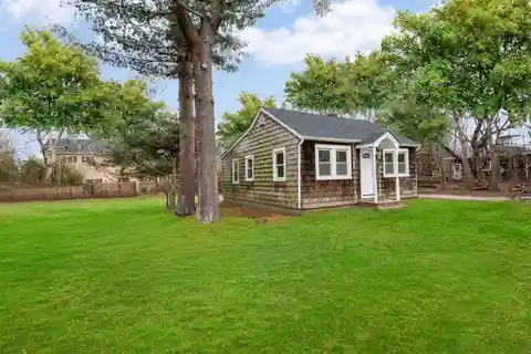 Completely Renovated Cottage for Rent