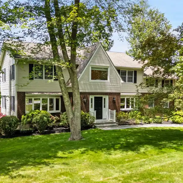 CLASSIC COLONIAL WITH STUNNING BACKYARD