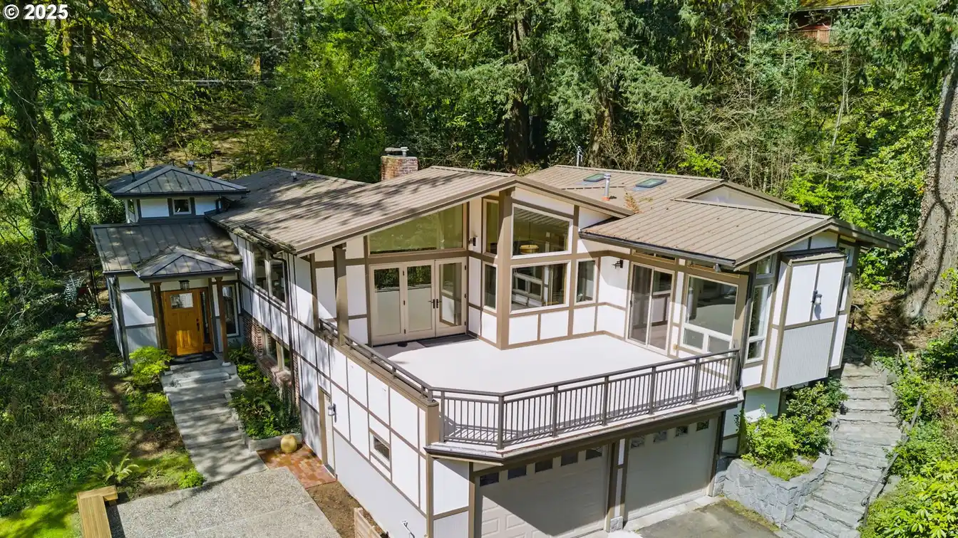 Exquisite Remodeled Home with Quarters