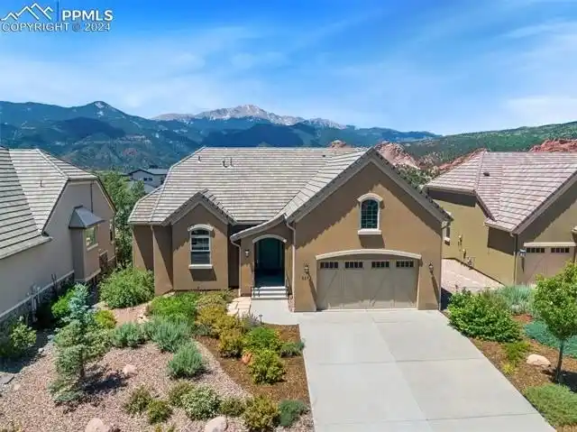 Very Special Cathedral Ridge Residence