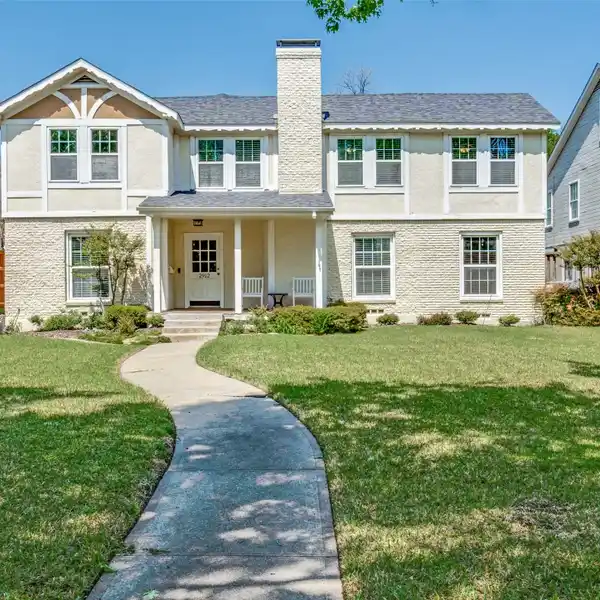 CHARMING 1940S HOME