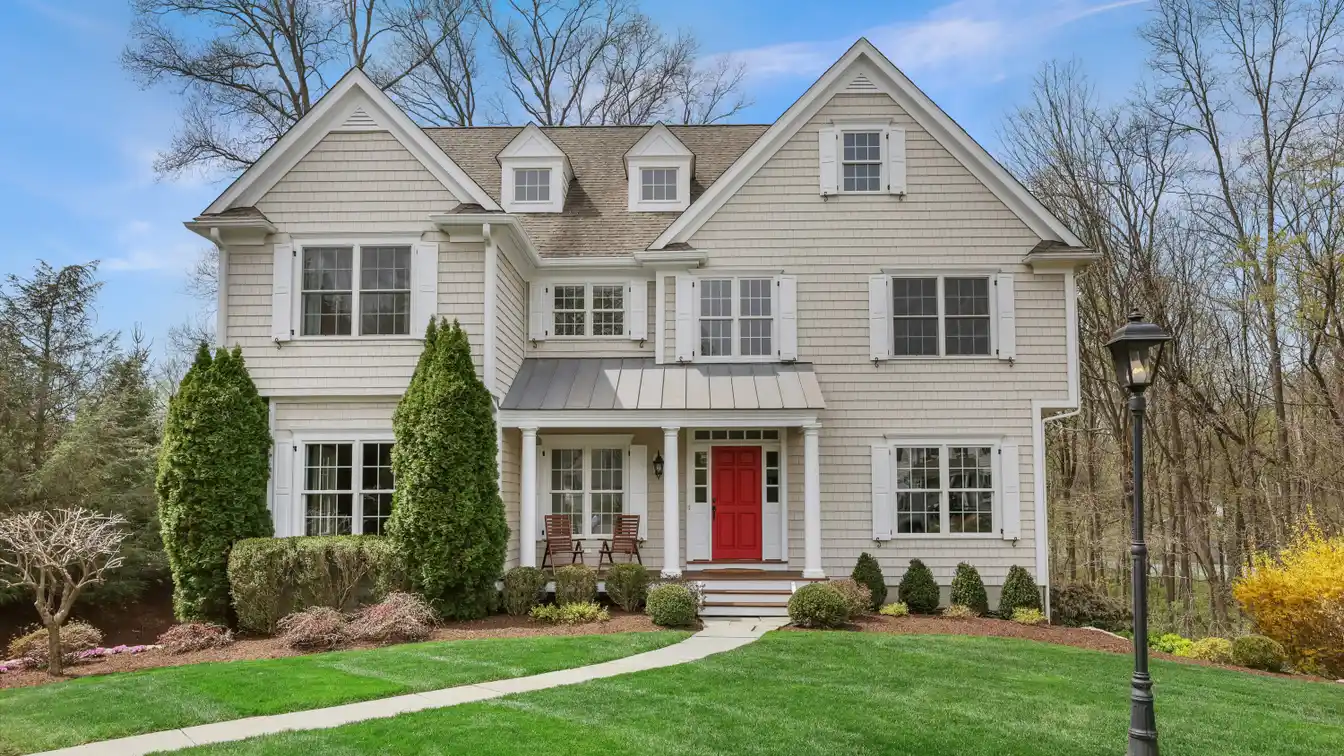 Custom Built Home on Quiet Cul-de-sac