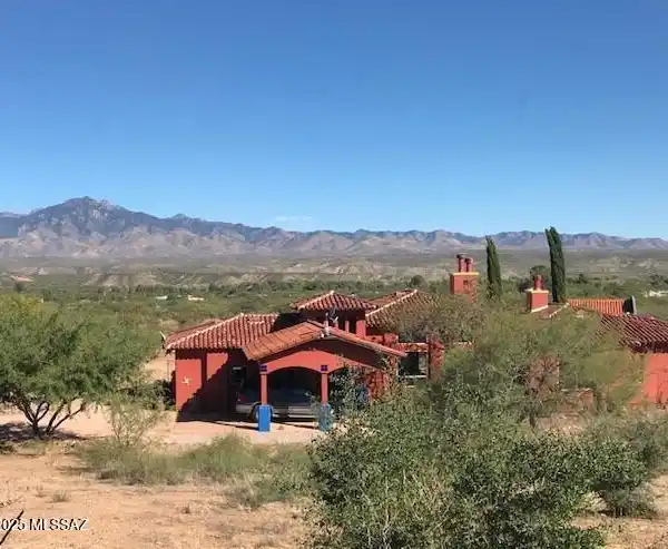 CUSTOM-BUILT HOME IN A GATED COMMUNITY