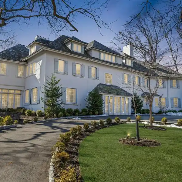 HISTORIC ESTATE WITH MODERN LUXURY