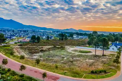 Mountain-View Stand with Bryce Henderson Plans