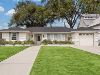 Stunningly Re-Imagined Home in Timbergrove