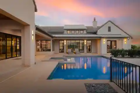 Refined Luxury and Natural Beauty in Exclusive Amarra
