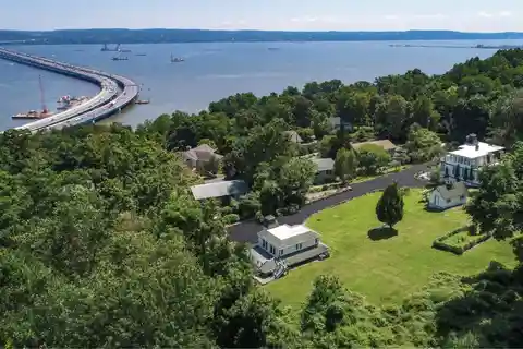 Historic Hudson River Estate with Modern Luxury