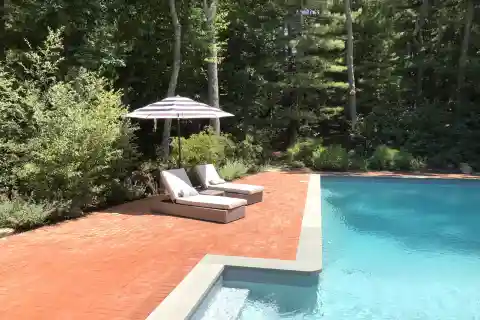 Very Handsome Contemporary Upside-down Home