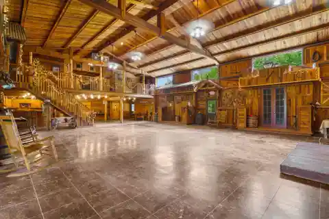 Rustic Ranch Retreat with Private Lakefront Venue