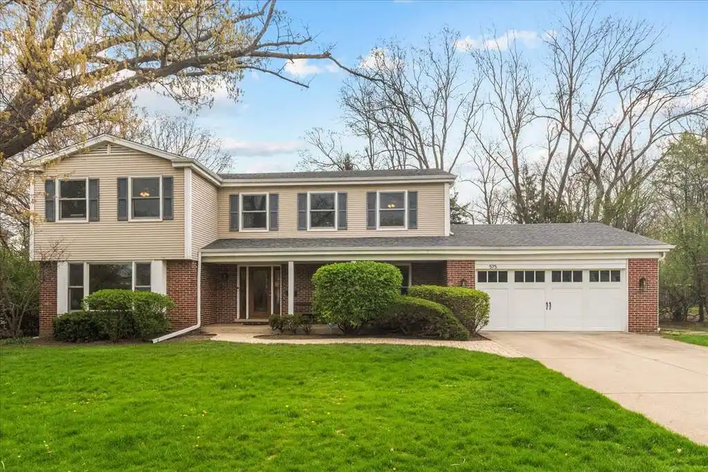 Beautifully Updated 5-bedroom Colonial in Prime Deerfield Location