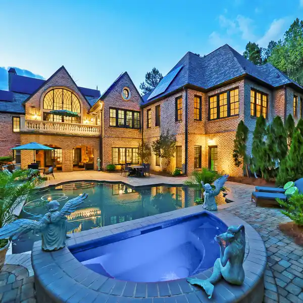 EXQUISITE REGAL CUSTOM HOME