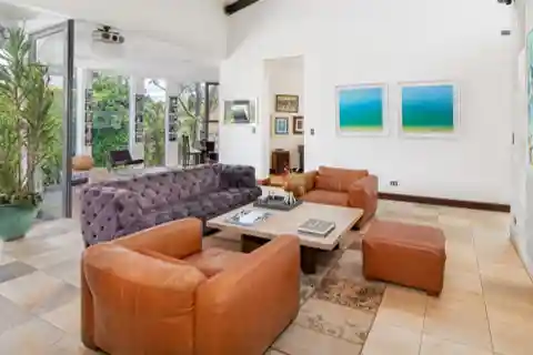 Fresh Contemporary Design