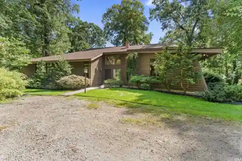 Well-Maintained Home in Prime Granger Location
