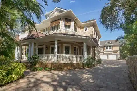 Custom Home in the Estate Section of Sea Colony