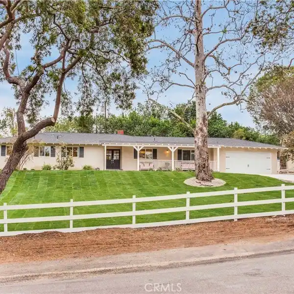 IMMACULATE RANCH HOME