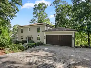 Privacy with Scenic Beauty