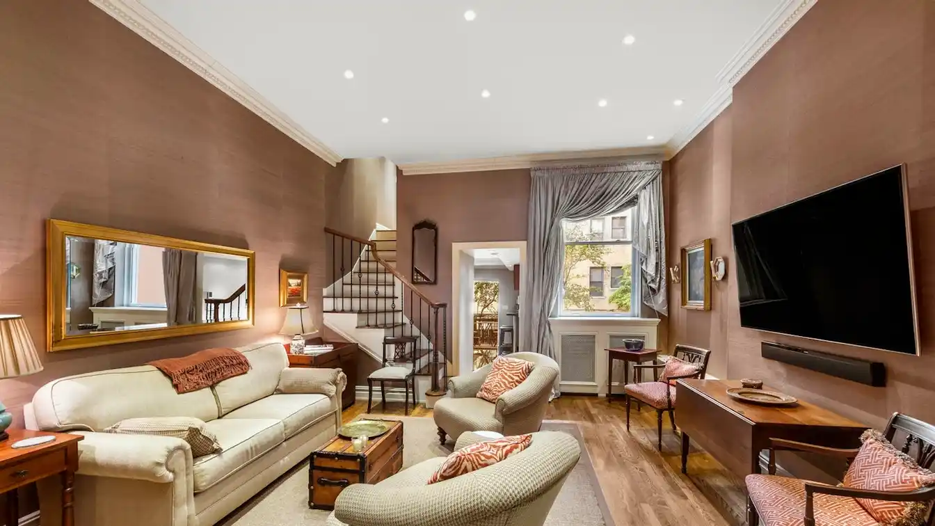 Duplex Apartment on a Tranquil Block