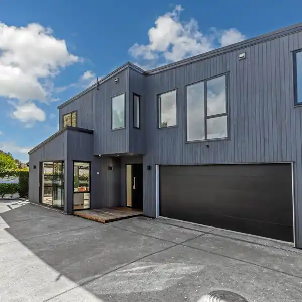 RARE GEM IN THE HEART OF REMUERA