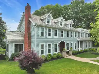 Beautifully Appointed Colonial Estate