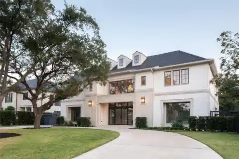 Extravagant Estate with Timeless Architectural Detail