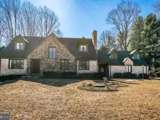 Custom Colonial with Lush Private Grounds