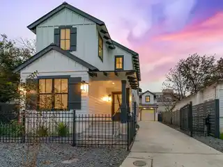 Luxury Gem in River Road
