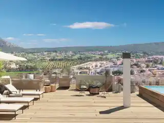 New Luxury Penthouse with Sea Views