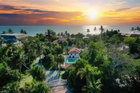 Helemakai - Gorgeous Coastal Sanctuary