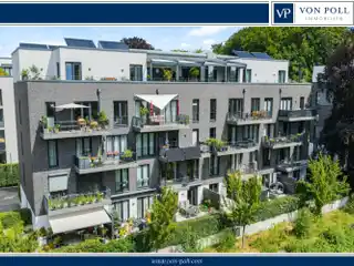 Energy-Efficient 4-Room Garden Maisonette with a View of the Park