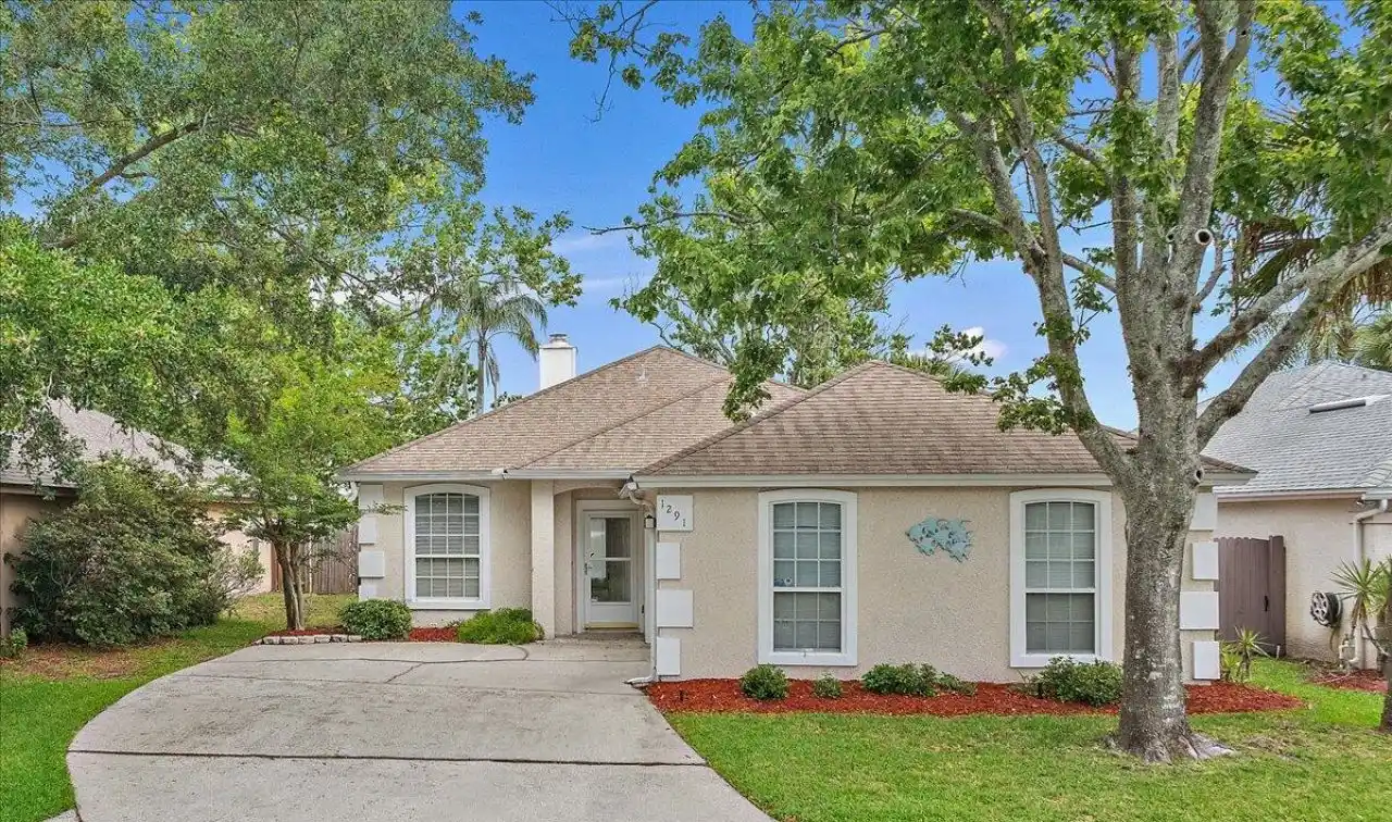 Single-level Home on a Premium Lot in Selva Linkside