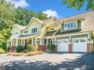 Craftsman Elegance Surrounded by Natural Beauty