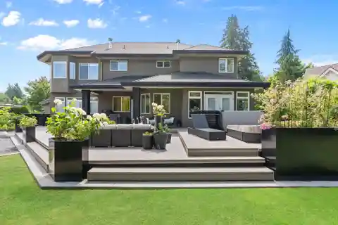 Elegant Home on a Chantrell Park Cul-de-sac