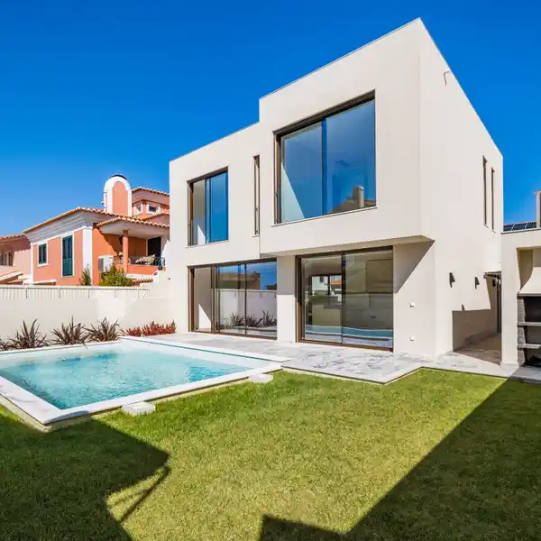FOUR BEDROOM VILLA IN ALDEIA DE JUZO