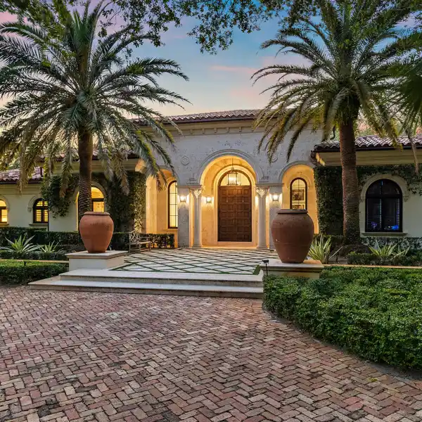 SIGNATURE ESTATE HOME IN THE BEAR'S CLUB