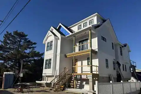 New Construction on the Peaceful North End of Avalon