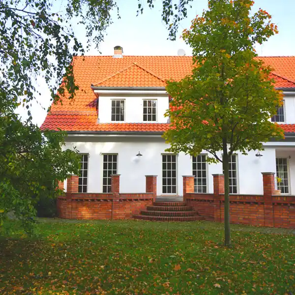 STYLISH COUNTRY VILLA IN PRIME LOCATION