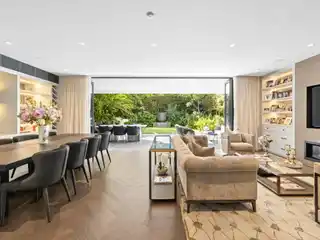 Exquisite Whole Floor Garden Sanctuary of Peace and Tranquillity